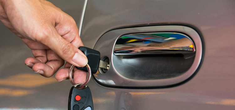 Car door lock repair in Gustine