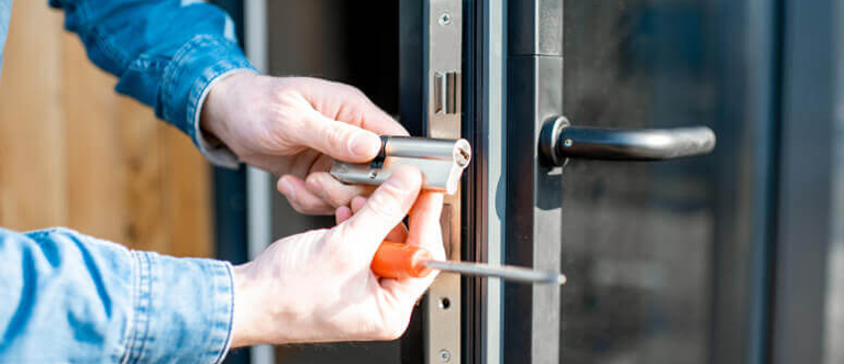 Commercial Locksmith Gustine